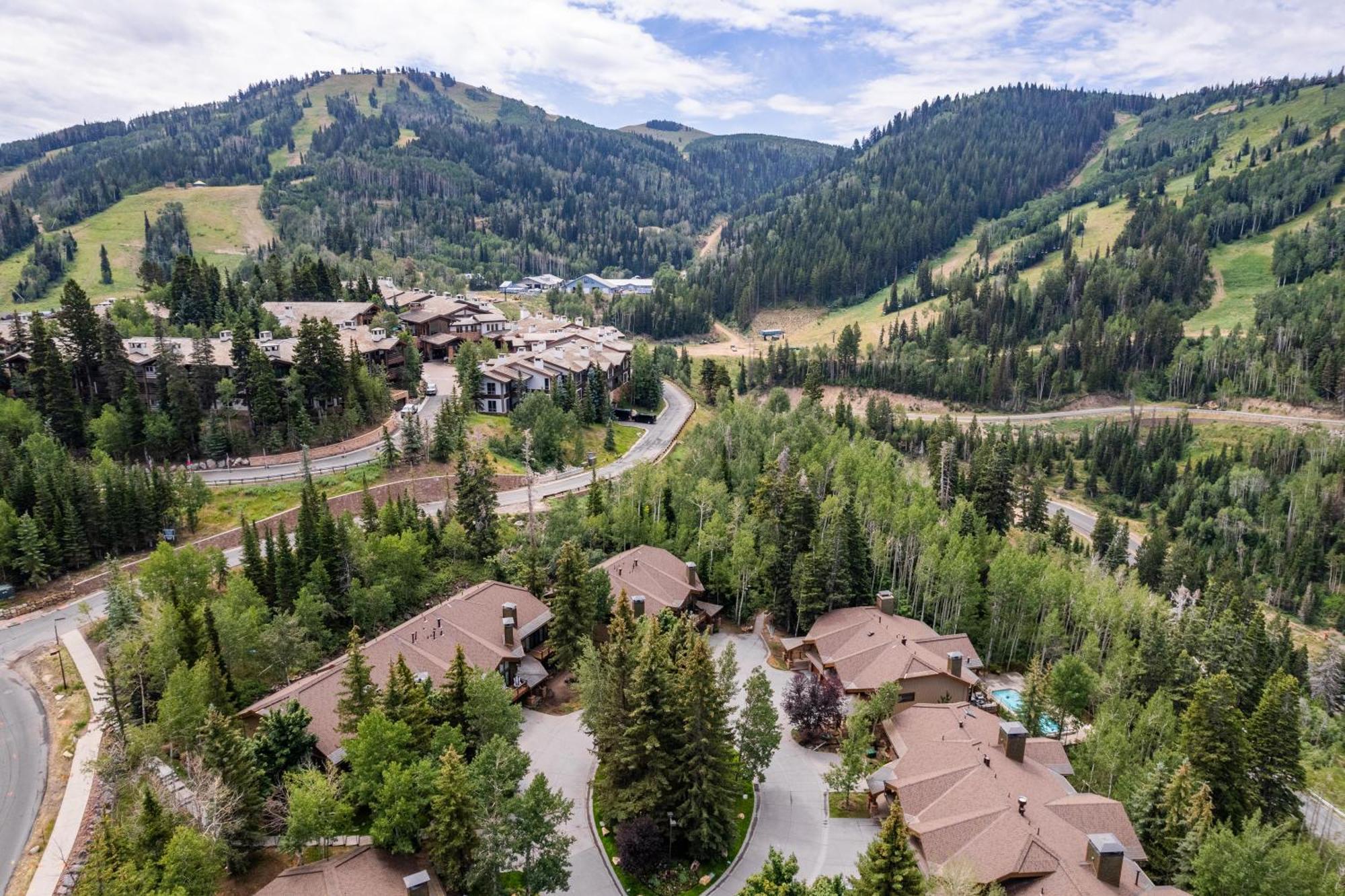 Deer Valley Little Belle Ultimate Ski Getaway, Sleeps 14, Luxury Design, Private Hot Tub, Park City Bagian luar foto
